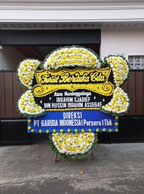 Papan Bunga Duka di Kudamati
