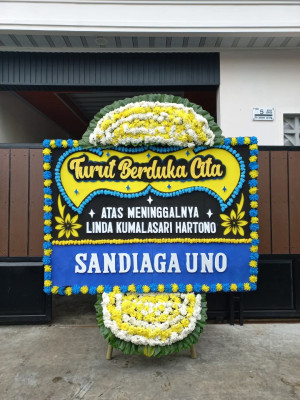 Papan Bunga Duka di Kudamati
